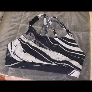 Lululemon sports bra